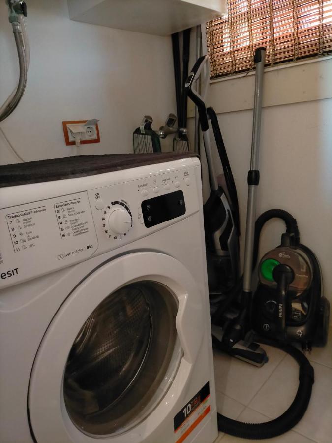 Appartement Met Zeezicht En Vlakbij Het Strand マニルバ エクステリア 写真