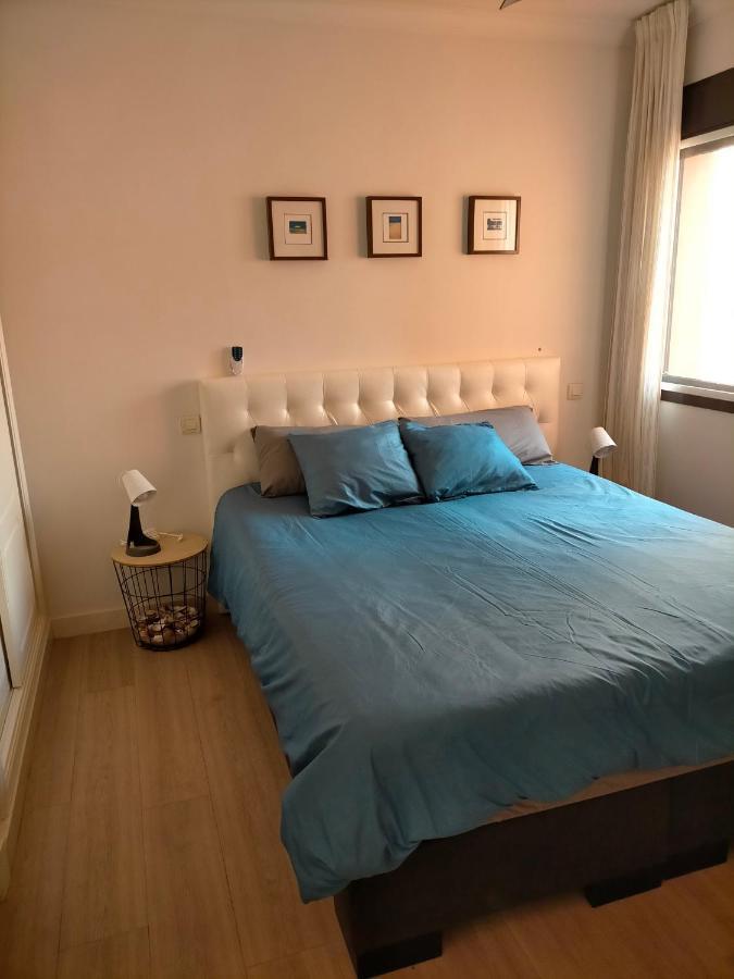 Appartement Met Zeezicht En Vlakbij Het Strand マニルバ エクステリア 写真